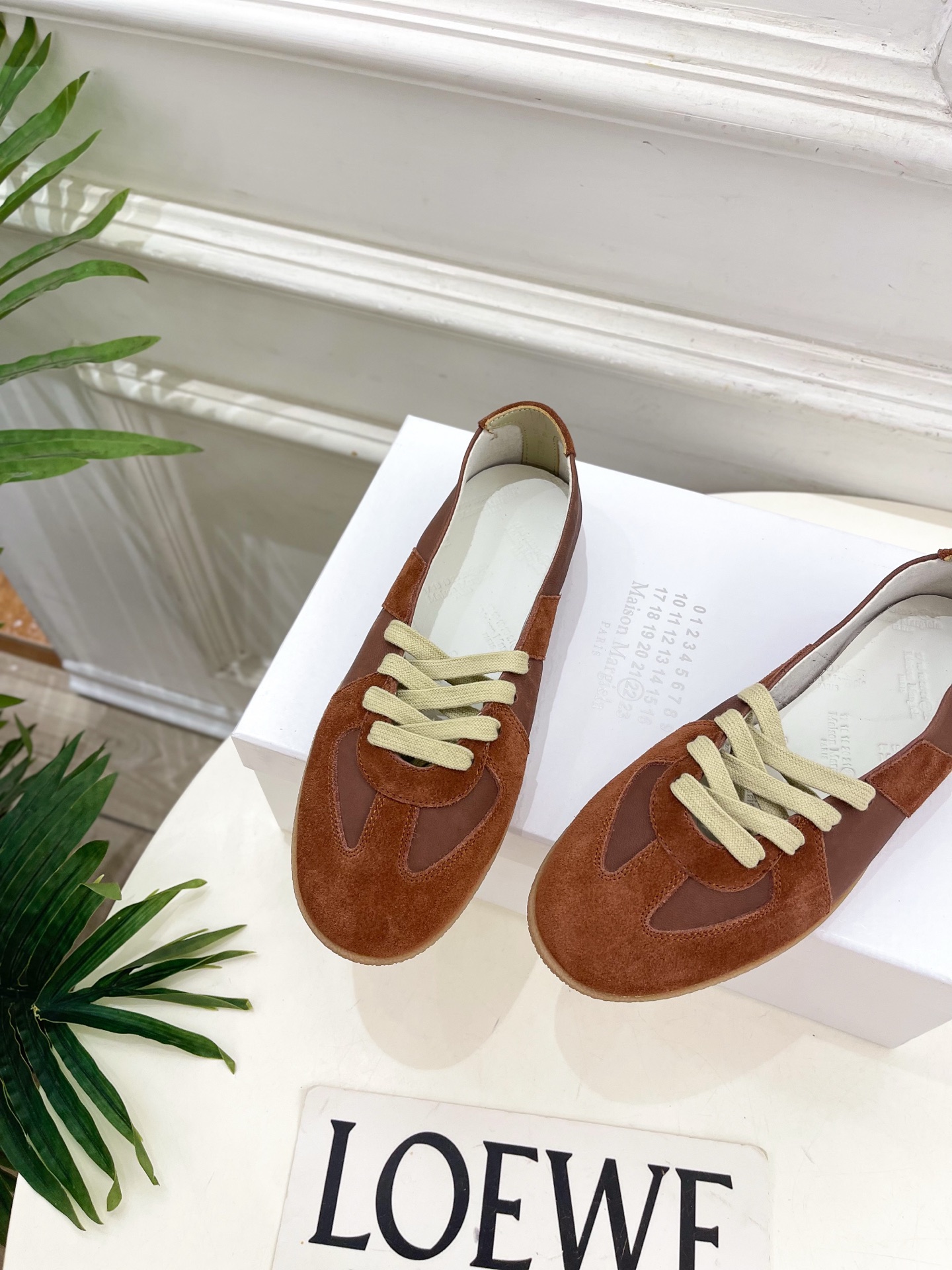 Maison Margiela· 马吉拉26𝐬𝐬 2026春夏新品MM6 拼色绑带芭蕾德训鞋——————