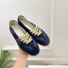 Maison Margiela· 马吉拉26𝐬𝐬 2026春夏新品MM6 拼色绑带芭蕾德训鞋—————— Maison Margiela· 马吉拉26𝐬𝐬 2026春夏新品MM6 拼色绑带芭蕾德训鞋——————