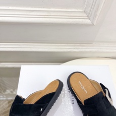Maison Margiela· 马吉拉26𝐬𝐬 2026春夏新品MM6 金属皮带扣分趾半拖勃肯鞋——— Maison Margiela· 马吉拉26𝐬𝐬 2026春夏新品MM6 金属皮带扣分趾半拖勃肯鞋———
