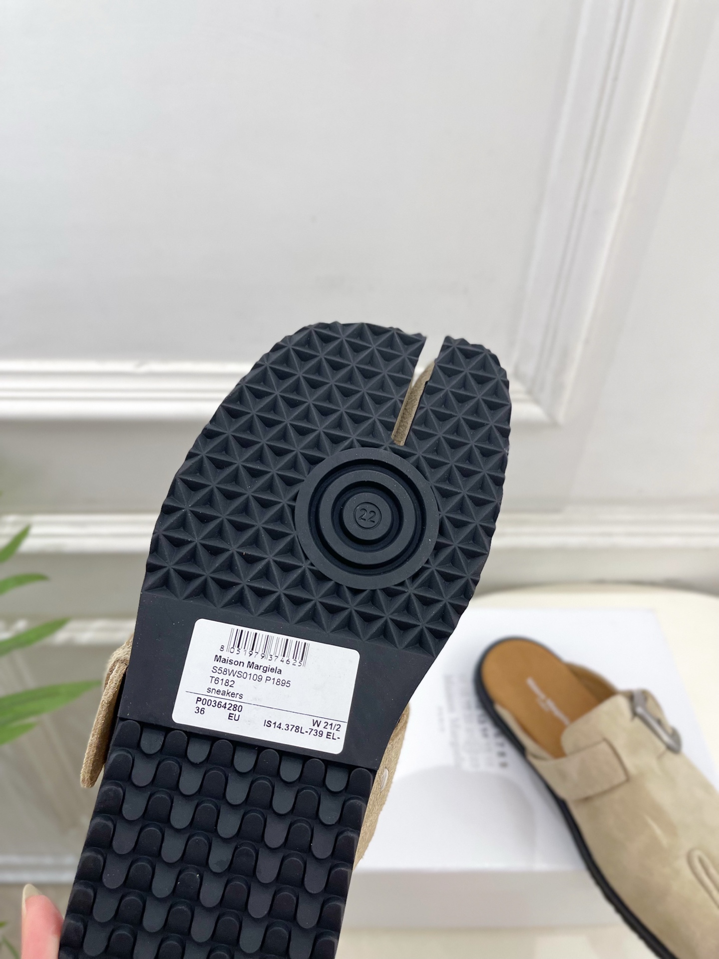 Maison Margiela· 马吉拉26𝐬𝐬 2026春夏新品MM6 金属皮带扣分趾半拖勃肯鞋———