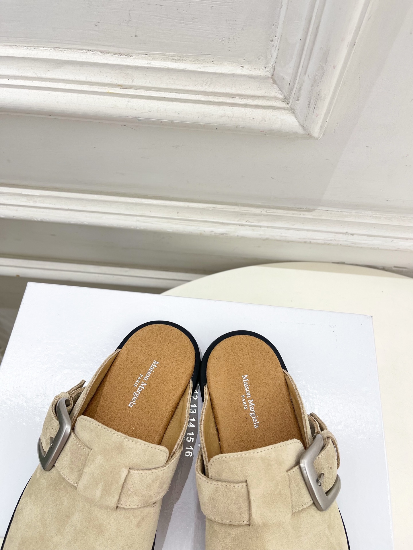 Maison Margiela· 马吉拉26𝐬𝐬 2026春夏新品MM6 金属皮带扣分趾半拖勃肯鞋———