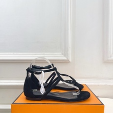 🐎𝐇𝐄𝐑𝐌𝐄* 爱玛仕 26𝐬𝐬 🌈2026春夏新品 专柜新款 经典猪鼻子链条平底凉鞋 系列〰鞋面:原版 🐎𝐇𝐄𝐑𝐌𝐄* 爱玛仕 26𝐬𝐬 🌈2026春夏新品 专柜新款 经典猪鼻子链条平底凉鞋 系列〰鞋面:原版