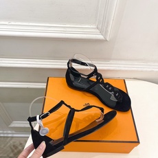 🐎𝐇𝐄𝐑𝐌𝐄* 爱玛仕 26𝐬𝐬 🌈2026春夏新品 专柜新款 经典猪鼻子链条平底凉鞋 系列〰鞋面:原版 🐎𝐇𝐄𝐑𝐌𝐄* 爱玛仕 26𝐬𝐬 🌈2026春夏新品 专柜新款 经典猪鼻子链条平底凉鞋 系列〰鞋面:原版