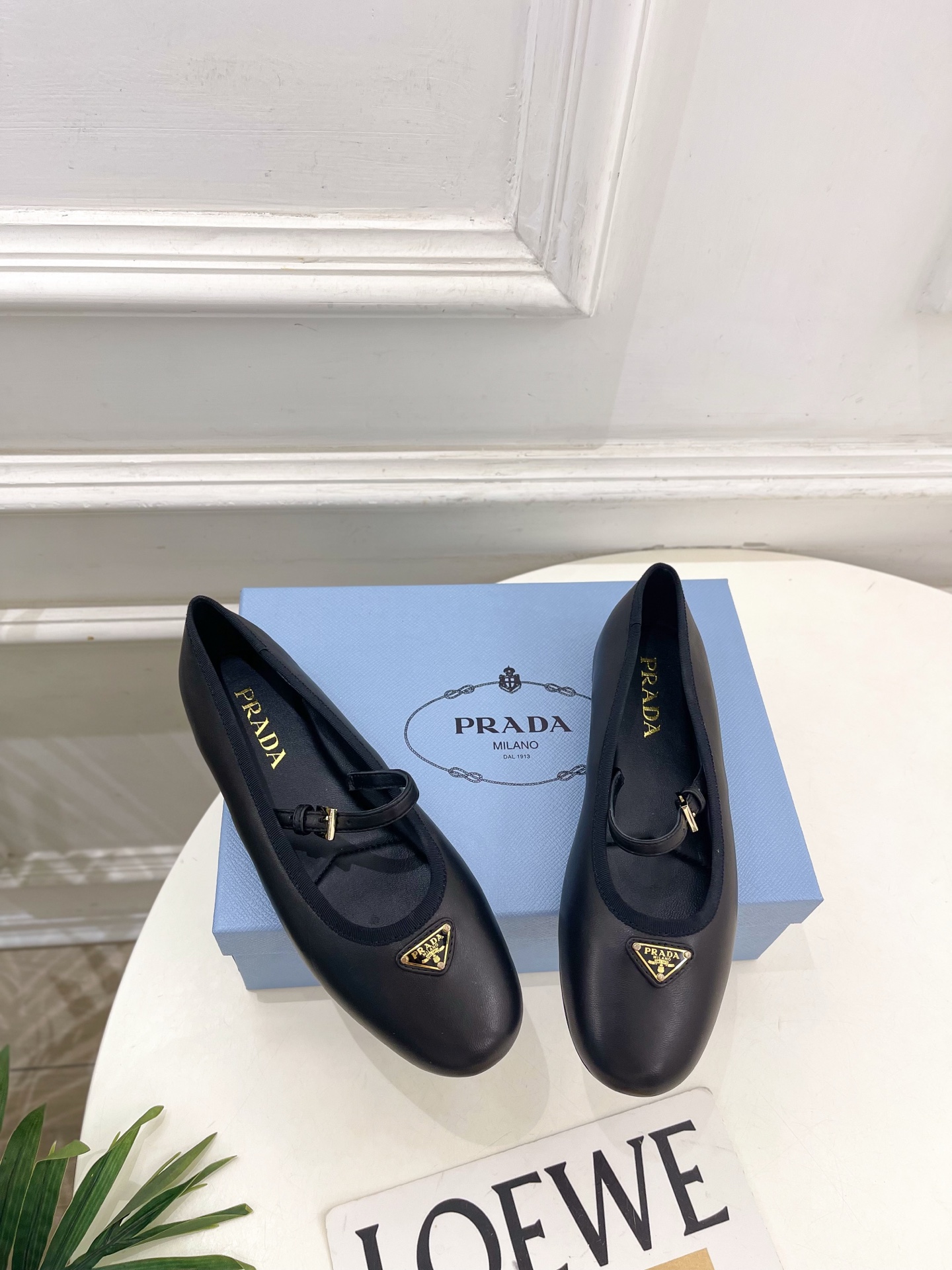 PRADA 普拉达  26𝐬𝐬 🌈2026春夏新品 专柜走秀款 三角标玛丽珍芭蕾鞋 系列〰鞋面：原版高定