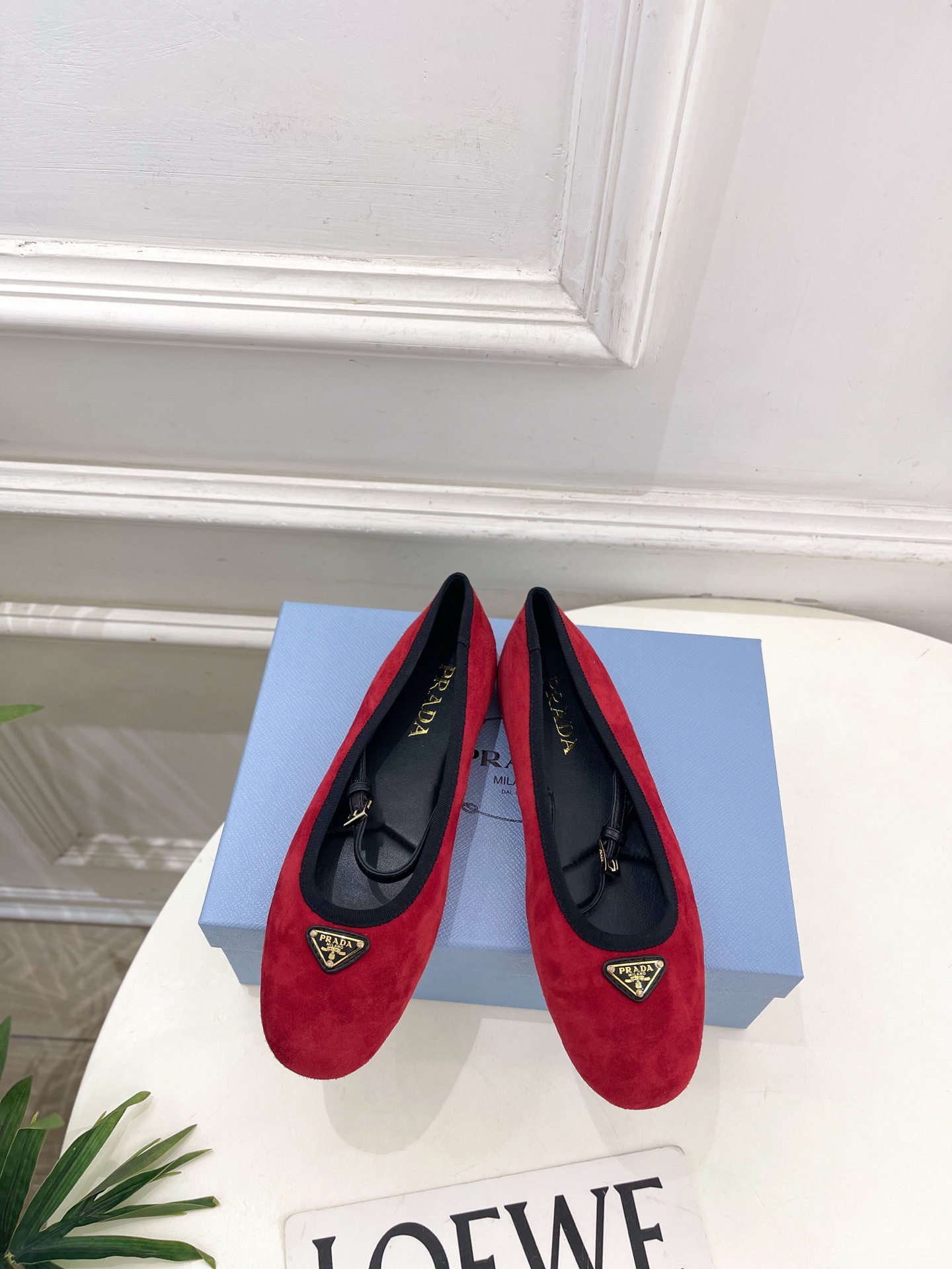 PRADA 普拉达  26𝐬𝐬 🌈2026春夏新品 专柜走秀款 三角标玛丽珍芭蕾鞋 系列〰鞋面：原版高定
