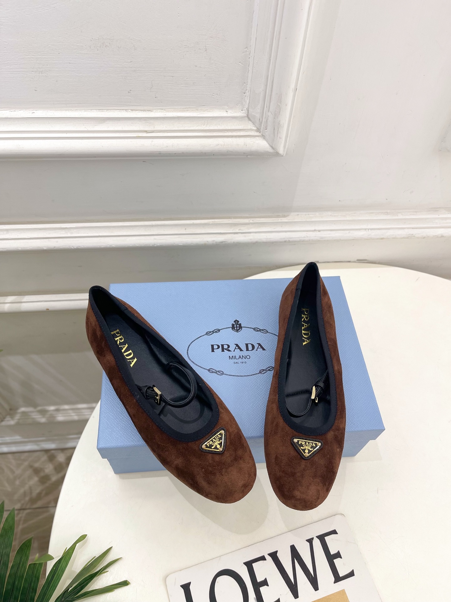 PRADA 普拉达  26𝐬𝐬 🌈2026春夏新品 专柜走秀款 三角标玛丽珍芭蕾鞋 系列〰鞋面：原版高定