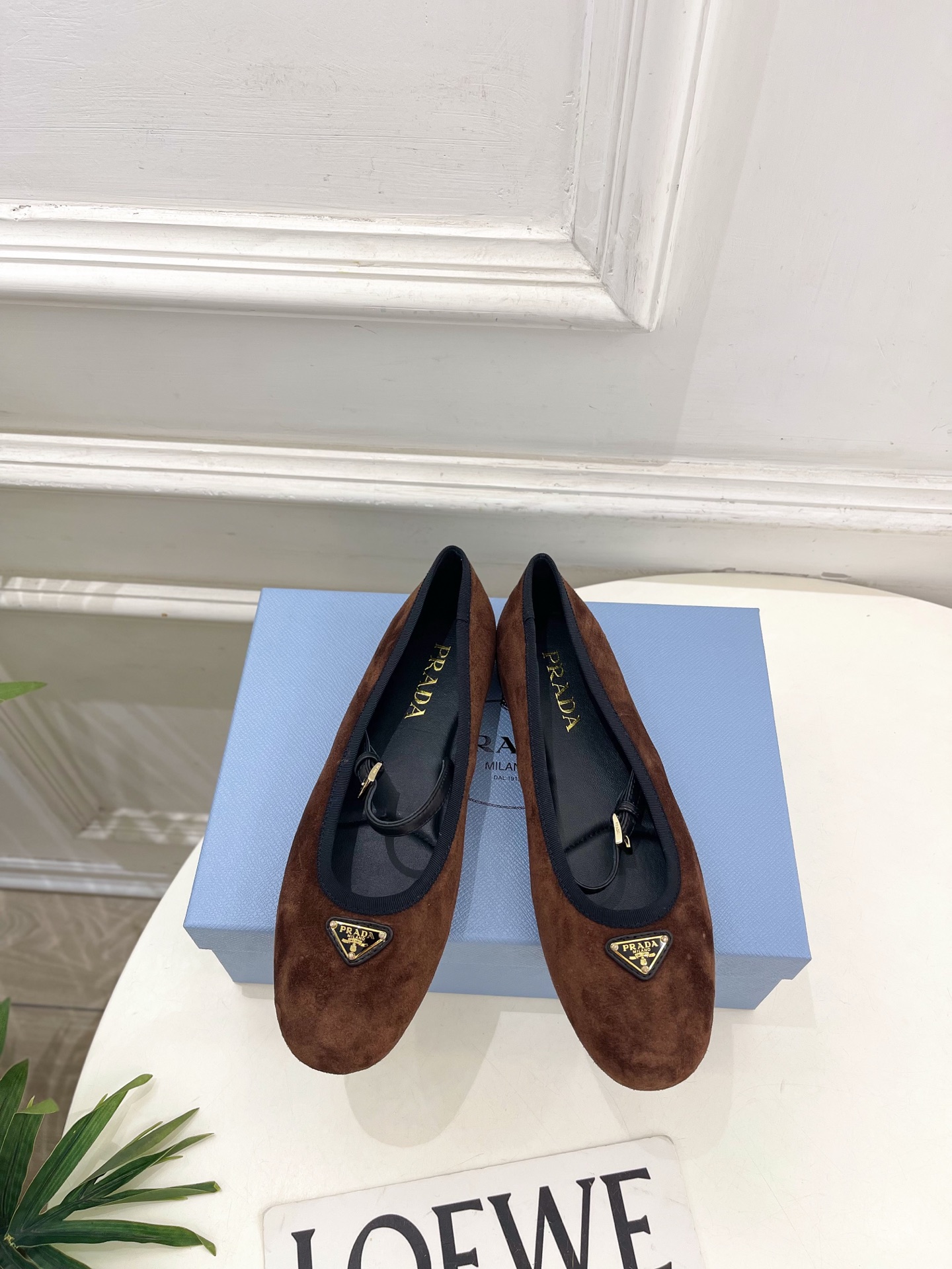 PRADA 普拉达  26𝐬𝐬 🌈2026春夏新品 专柜走秀款 三角标玛丽珍芭蕾鞋 系列〰鞋面：原版高定