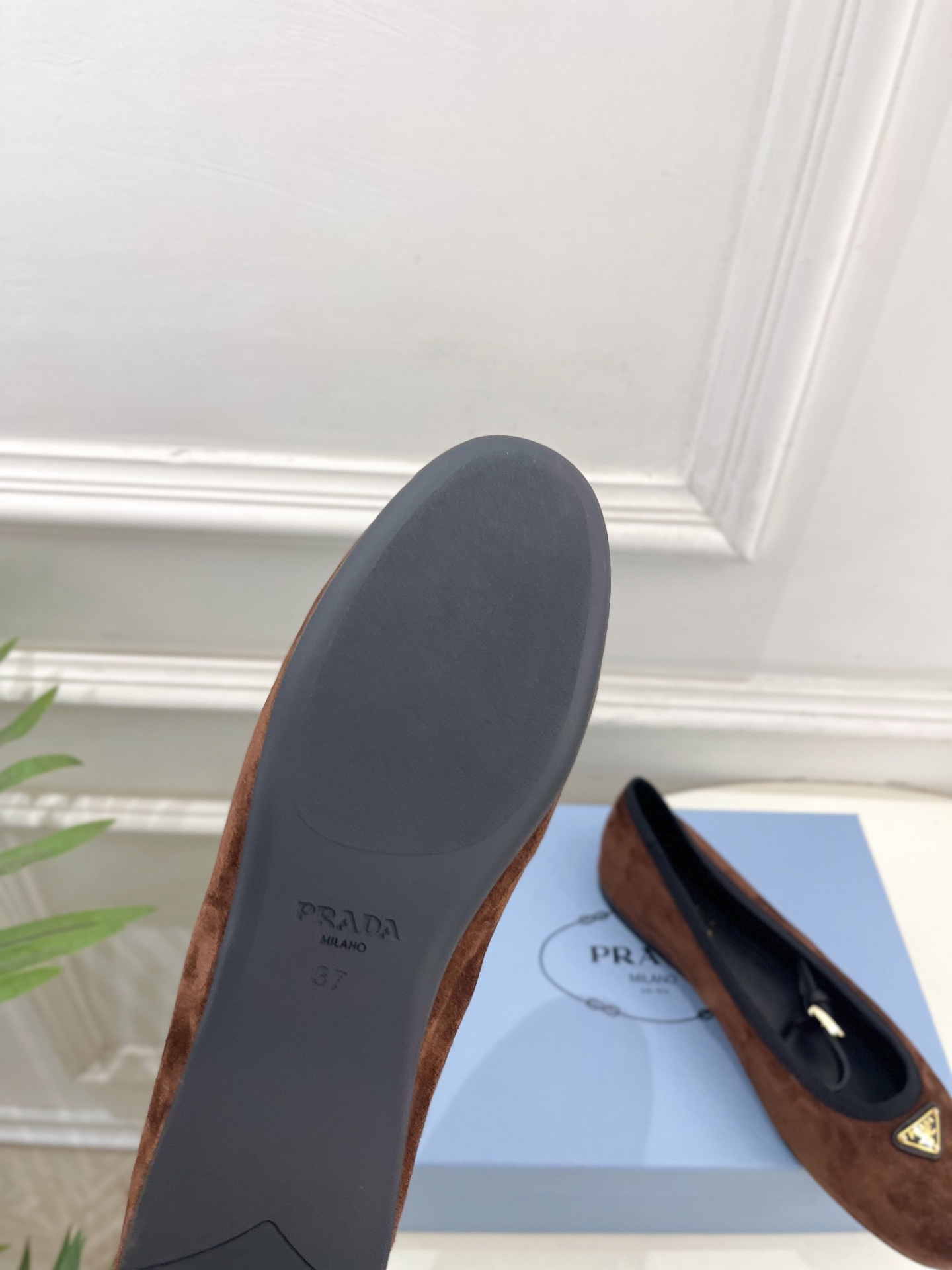 PRADA 普拉达  26𝐬𝐬 🌈2026春夏新品 专柜走秀款 三角标玛丽珍芭蕾鞋 系列〰鞋面：原版高定