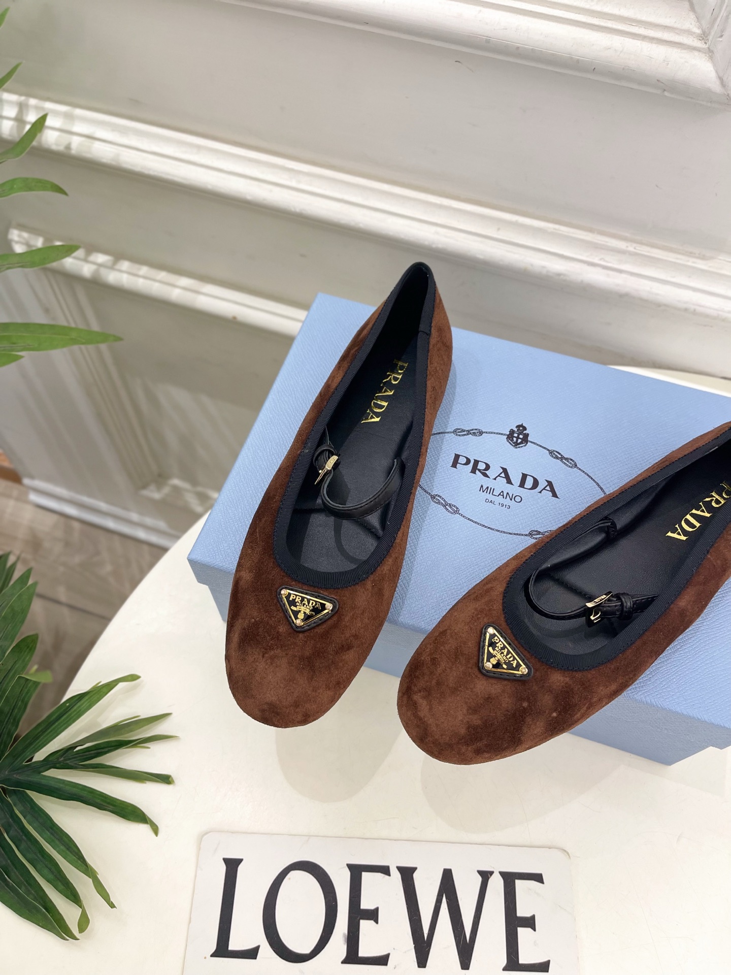 PRADA 普拉达  26𝐬𝐬 🌈2026春夏新品 专柜走秀款 三角标玛丽珍芭蕾鞋 系列〰鞋面：原版高定