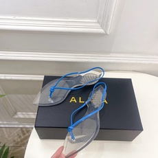 ALAÏA 阿莱亚26𝐬𝐬 2026春夏新品 秀场同款 最新果冻透明底细带夹胶人字拖鞋———————— ALAÏA 阿莱亚26𝐬𝐬 2026春夏新品 秀场同款 最新果冻透明底细带夹胶人字拖鞋————————