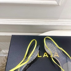ALAÏA 阿莱亚26𝐬𝐬 2026春夏新品 秀场同款 最新果冻透明底细带夹胶人字拖鞋———————— ALAÏA 阿莱亚26𝐬𝐬 2026春夏新品 秀场同款 最新果冻透明底细带夹胶人字拖鞋————————