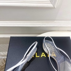 ALAÏA 阿莱亚26𝐬𝐬 2026春夏新品 秀场同款 最新果冻透明底细带夹胶人字拖鞋———————— ALAÏA 阿莱亚26𝐬𝐬 2026春夏新品 秀场同款 最新果冻透明底细带夹胶人字拖鞋————————