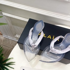 ALAÏA 阿莱亚26𝐬𝐬 2026春夏新品 秀场同款 最新果冻透明底夹胶人字拖鞋—————————A ALAÏA 阿莱亚26𝐬𝐬 2026春夏新品 秀场同款 最新果冻透明底夹胶人字拖鞋—————————A