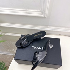 𝐂𝐇𝐀𝐍𝐄𝐋 | 小香 26𝐬𝐬 🦋2026 春夏新品 专柜经典走秀款 小香大双C透明胶镂空拖鞋 𝐂𝐇𝐀𝐍𝐄𝐋 | 小香 26𝐬𝐬 🦋2026 春夏新品 专柜经典走秀款 小香大双C透明胶镂空拖鞋