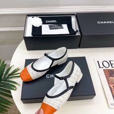 𝐂𝐇𝐀𝐍𝐄𝐋 | 小香 26𝐬𝐬 🦋2026 春夏新品 专柜经典走秀款 小香双C拼色平底玛丽珍鞋 𝐂𝐇𝐀𝐍𝐄𝐋 | 小香 26𝐬𝐬 🦋2026 春夏新品 专柜经典走秀款 小香双C拼色平底玛丽珍鞋