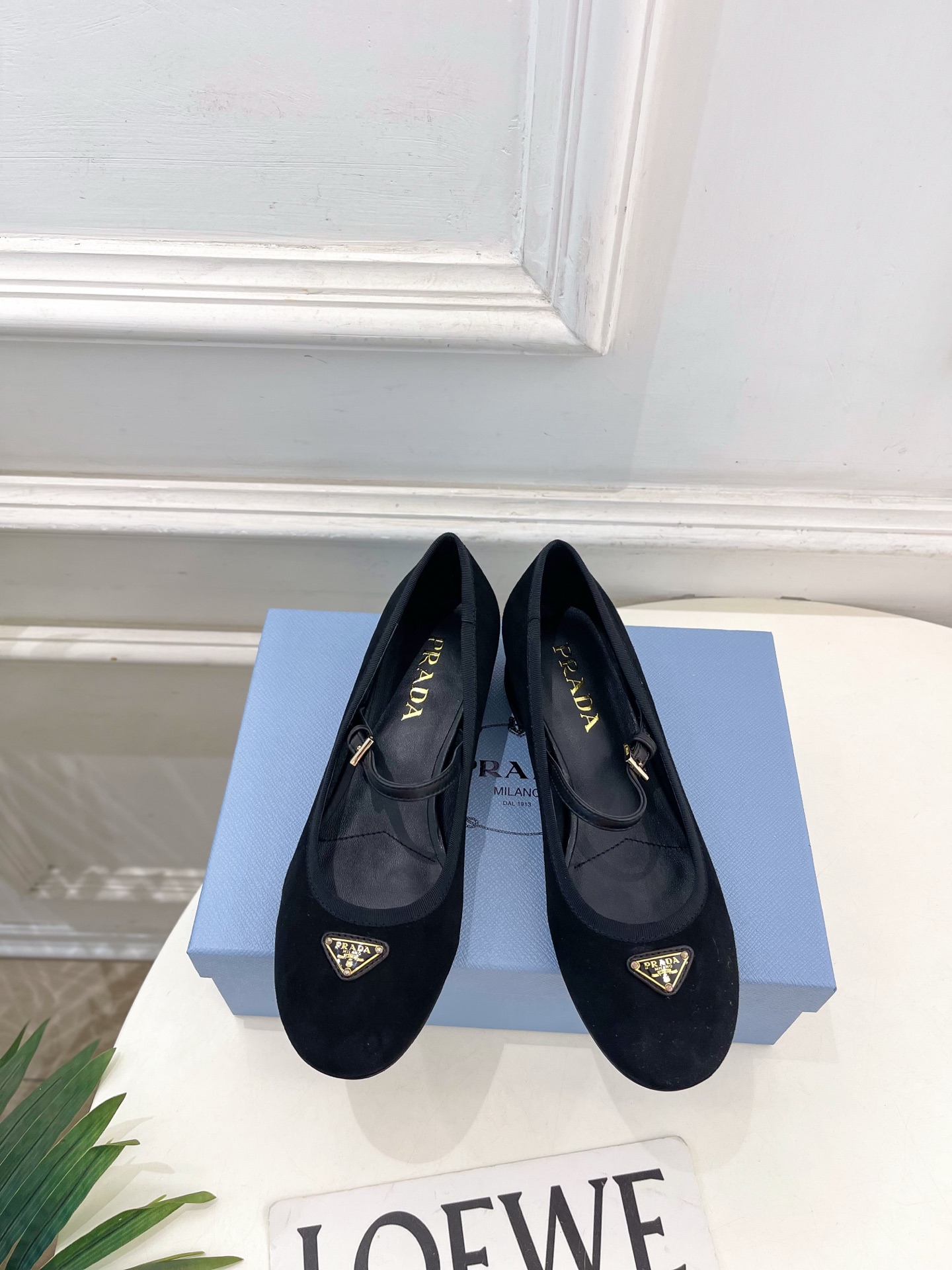 PRADA 普拉达  26𝐬𝐬 🌈2026春夏新品 专柜走秀款 三角标玛丽珍粗跟芭蕾鞋 系列〰鞋面：原版