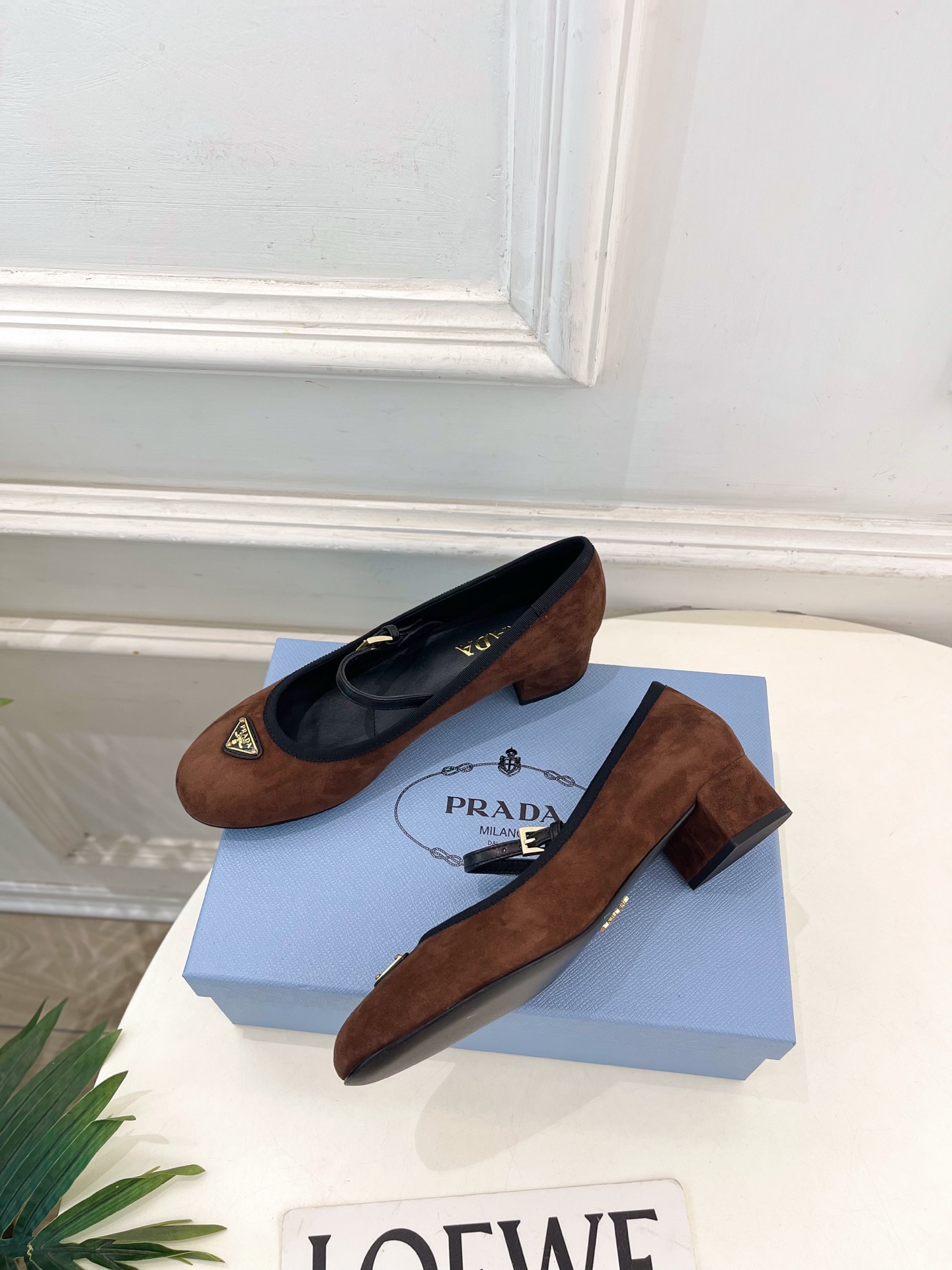 PRADA 普拉达  26𝐬𝐬 🌈2026春夏新品 专柜走秀款 三角标玛丽珍粗跟芭蕾鞋 系列〰鞋面：原版