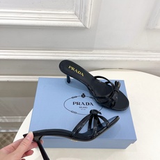 PRADA 普拉达 26𝐬𝐬 🌈2026春夏新品 专柜走秀款交叉带蝴蝶结高跟拖鞋 系列〰鞋面:原版高定 PRADA 普拉达 26𝐬𝐬 🌈2026春夏新品 专柜走秀款交叉带蝴蝶结高跟拖鞋 系列〰鞋面:原版高定