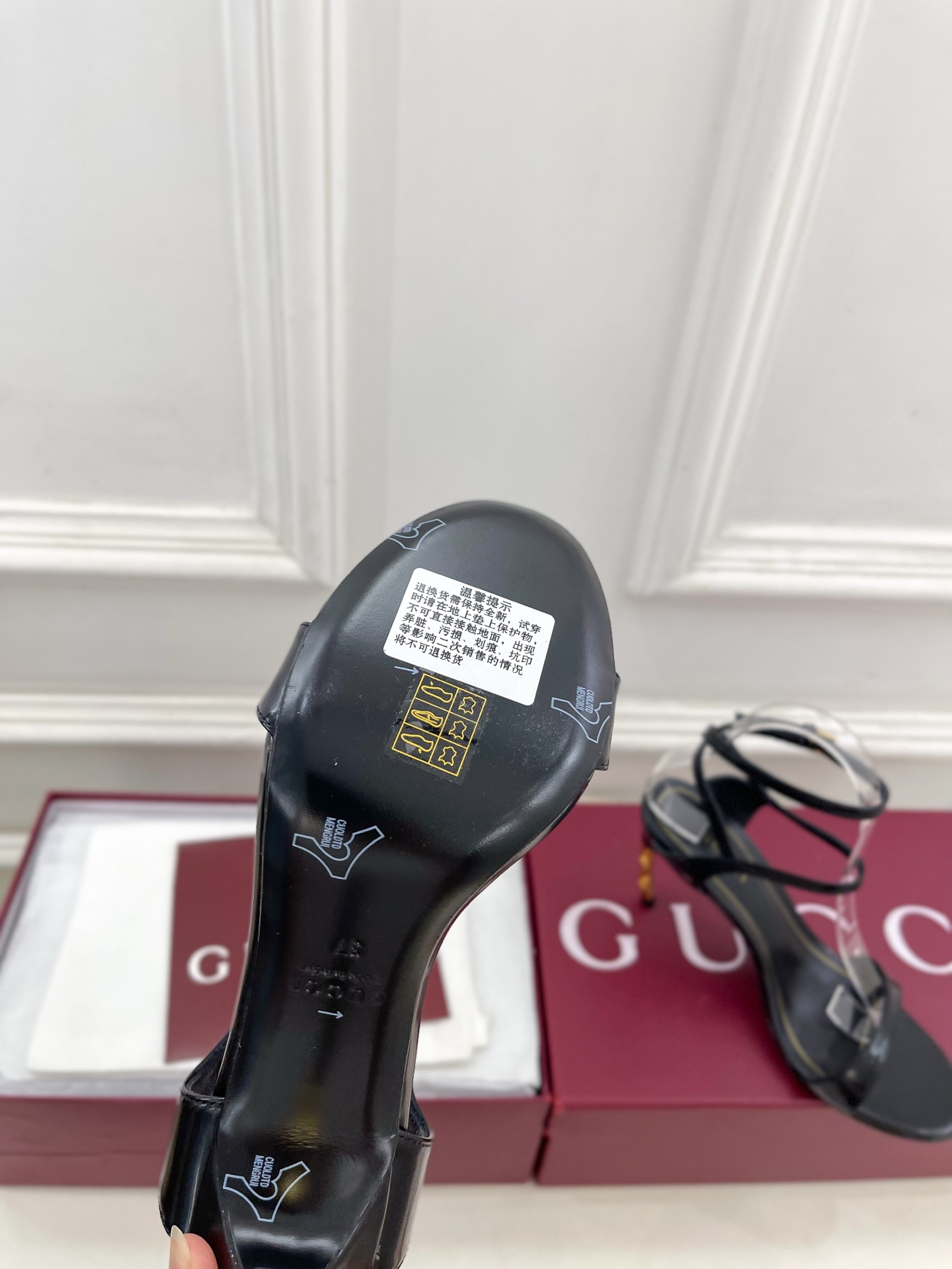 Gucci |  古驰  26𝐬𝐬 ⭐️ G家 主打系列终于面世，狠货值得期待！原有的经典 创造新设计 