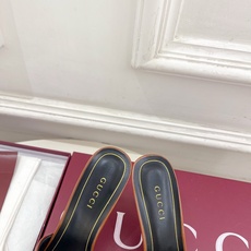 Gucci | 古驰 26𝐬𝐬 ⭐️ G家 主打系列终于面世,狠货值得期待!原有的经典 创造新设计 Gucci | 古驰 26𝐬𝐬 ⭐️ G家 主打系列终于面世,狠货值得期待!原有的经典 创造新设计