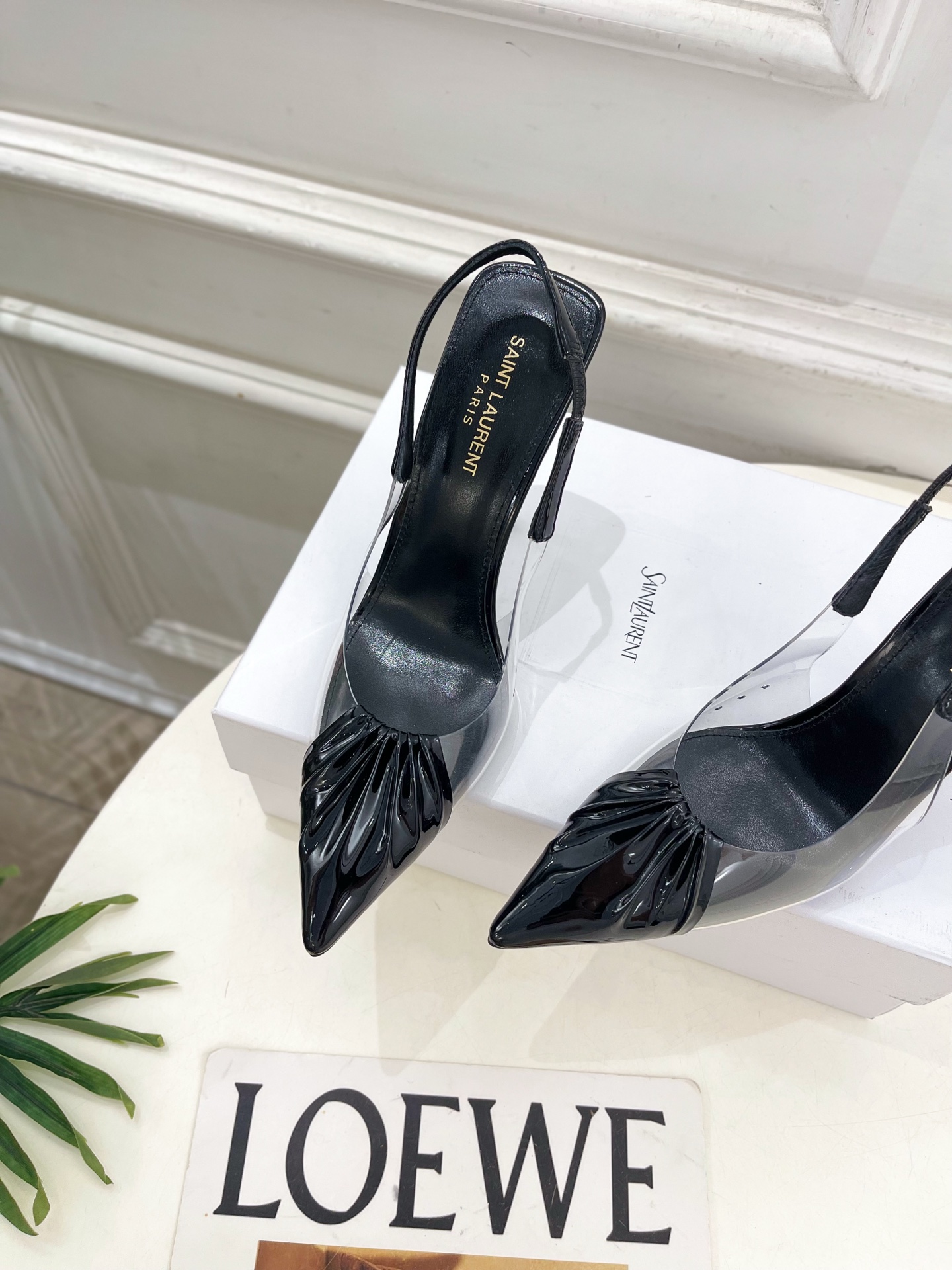 SAIN*LAURENT  圣罗兰 26𝐬𝐬2026春夏新品YSL胶片褶皱后空高跟凉鞋 上新☑️————