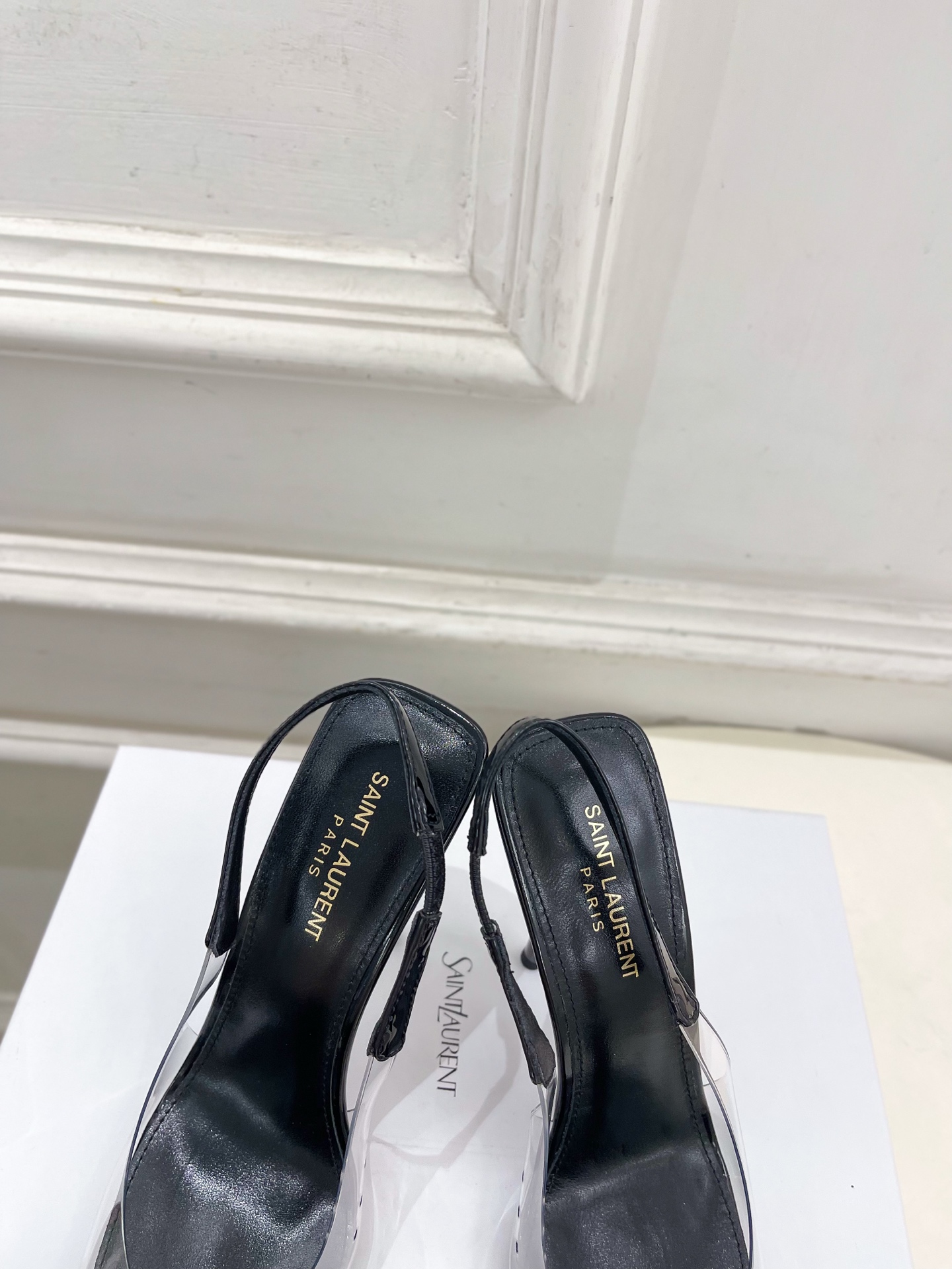 SAIN*LAURENT  圣罗兰 26𝐬𝐬2026春夏新品YSL胶片褶皱后空高跟凉鞋 上新☑️————