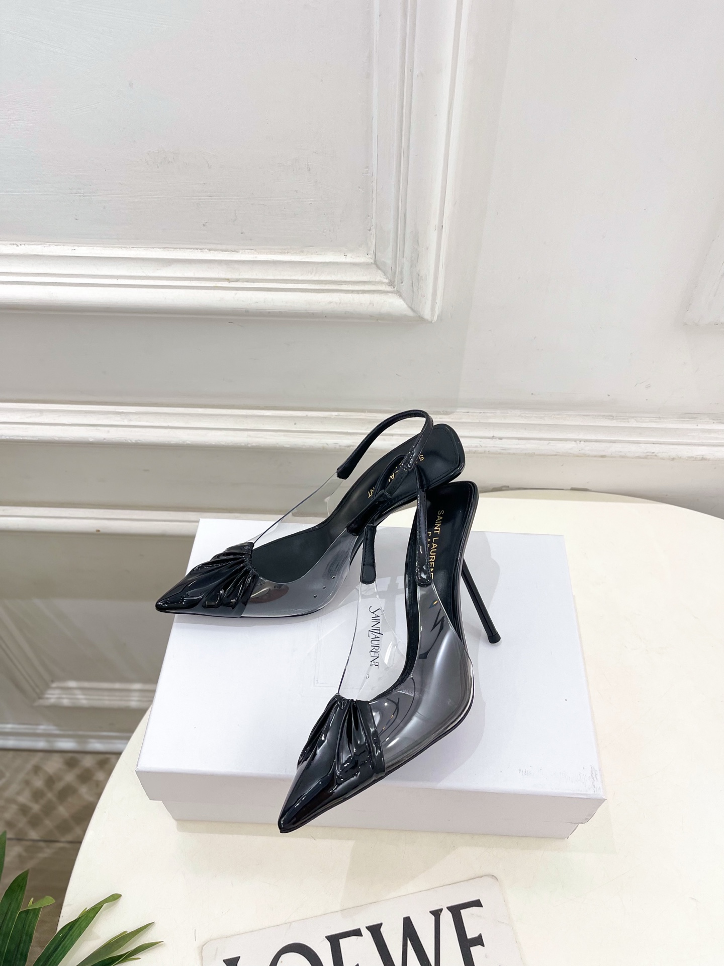 SAIN*LAURENT  圣罗兰 26𝐬𝐬2026春夏新品YSL胶片褶皱后空高跟凉鞋 上新☑️————