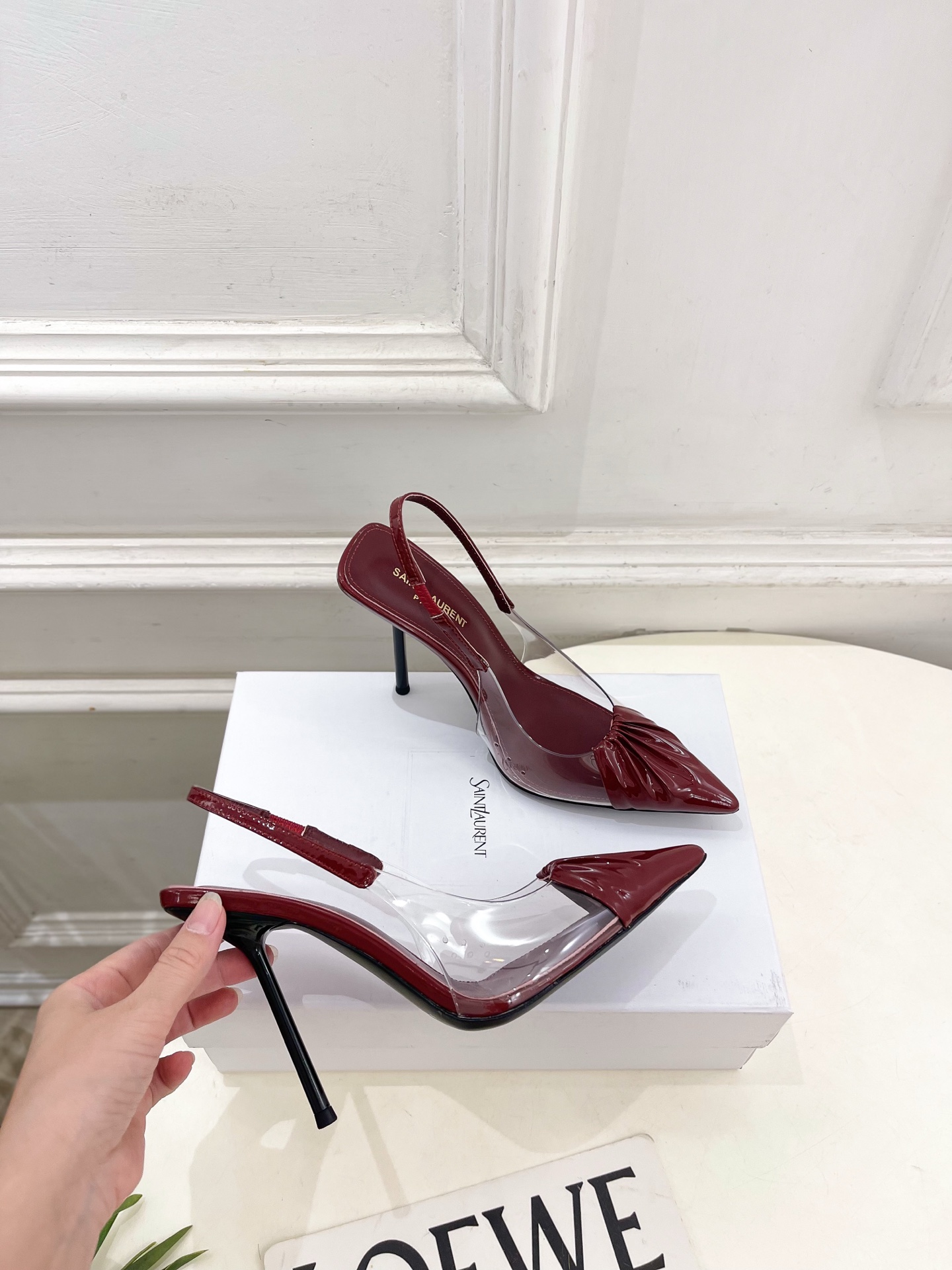 SAIN*LAURENT  圣罗兰 26𝐬𝐬2026春夏新品YSL胶片褶皱后空高跟凉鞋 上新☑️————