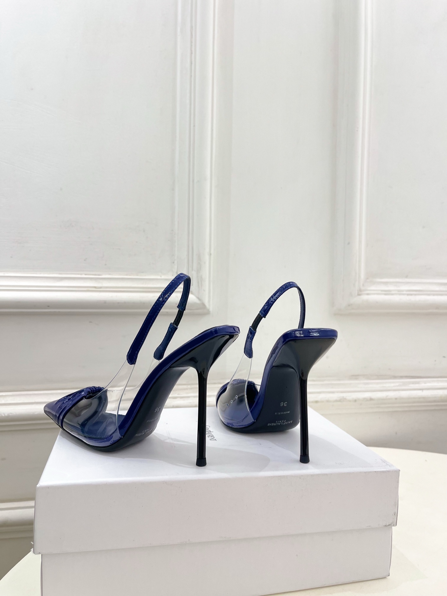 SAIN*LAURENT  圣罗兰 26𝐬𝐬2026春夏新品YSL胶片褶皱后空高跟凉鞋 上新☑️————