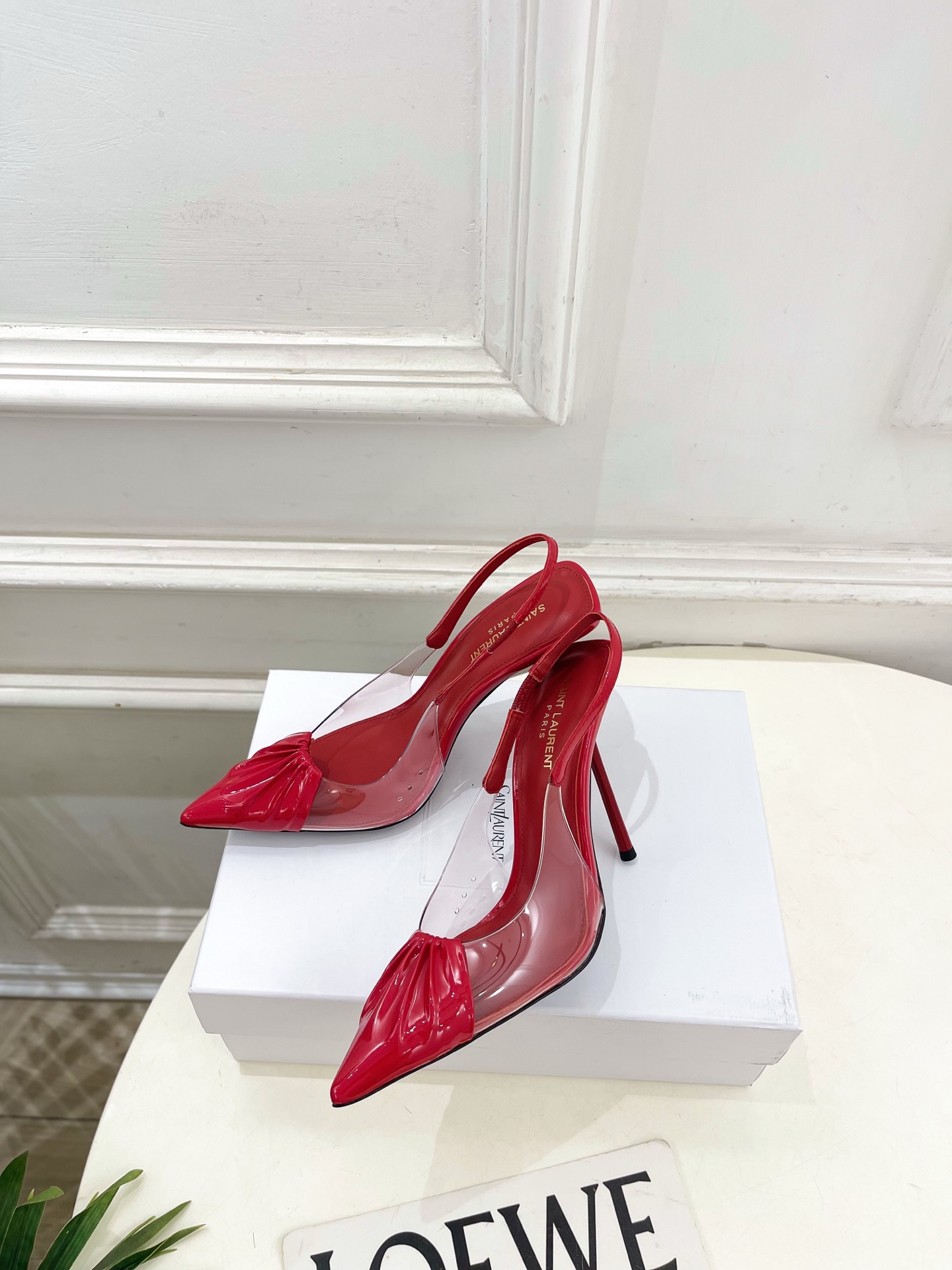 SAIN*LAURENT  圣罗兰 26𝐬𝐬2026春夏新品YSL胶片褶皱后空高跟凉鞋 上新☑️————