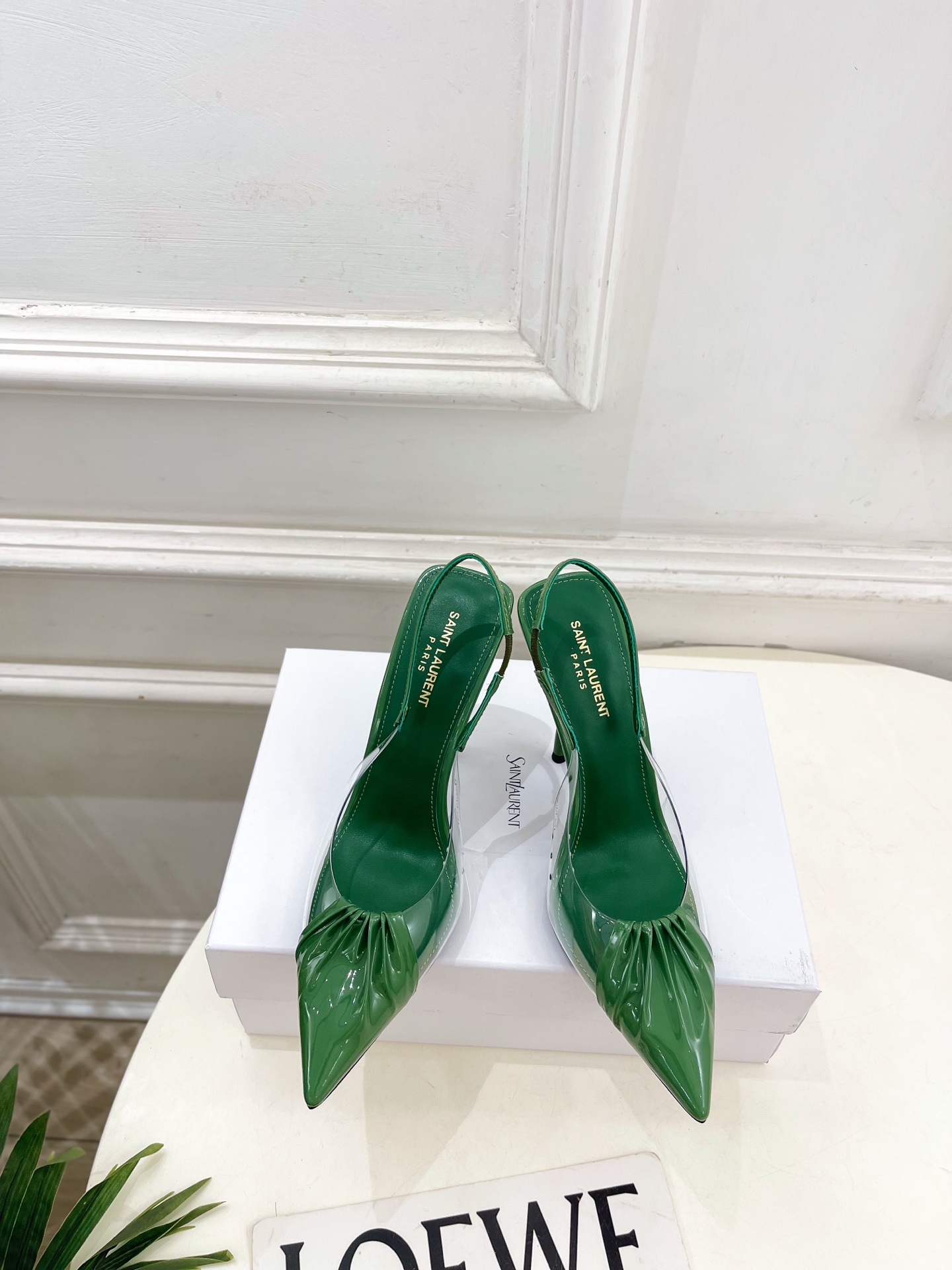SAIN*LAURENT  圣罗兰 26𝐬𝐬2026春夏新品YSL胶片褶皱后空高跟凉鞋 上新☑️————