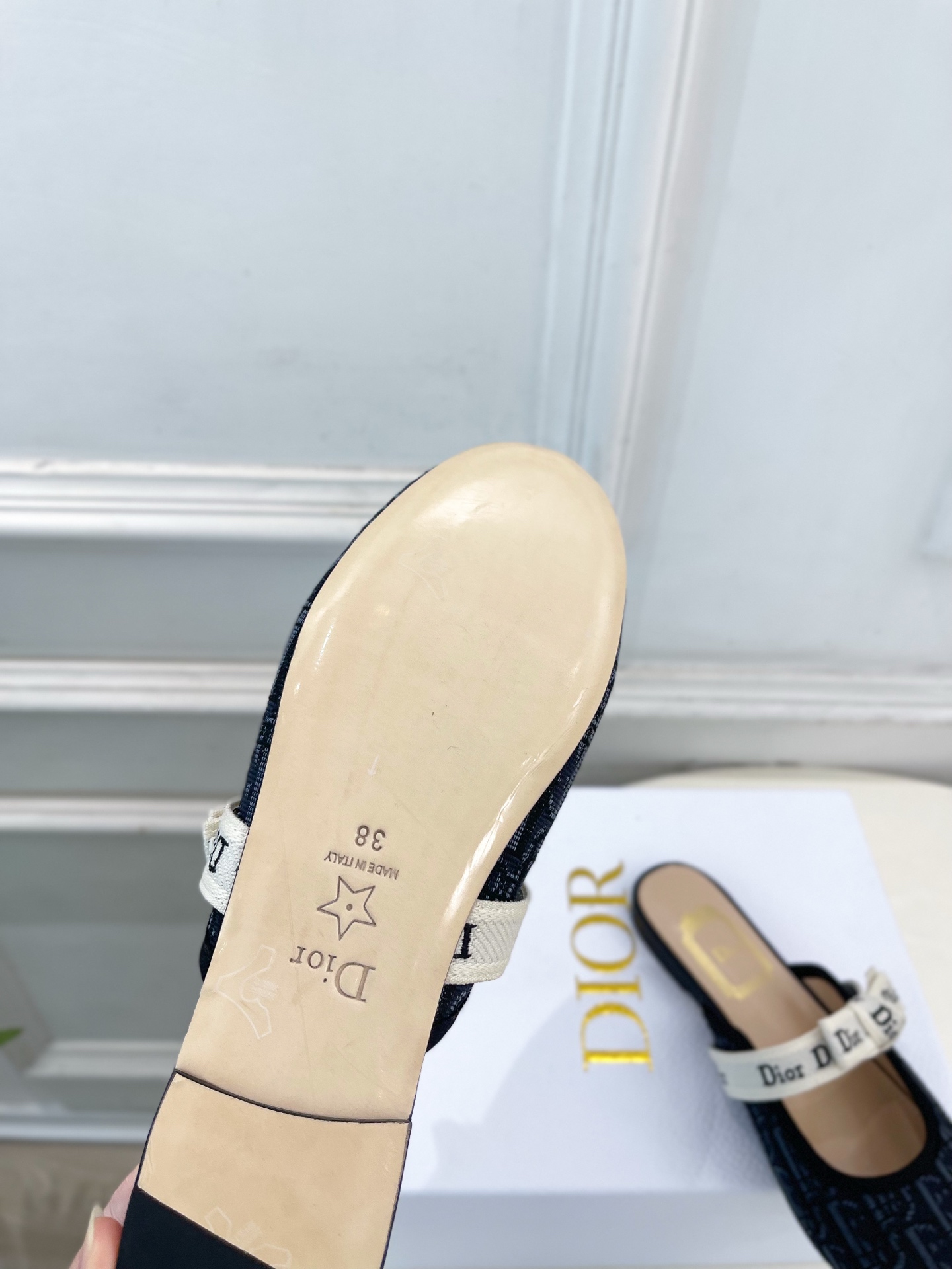Dior |  迪奥  26𝐬𝐬 🧡💚2026春夏新品 顶级版本⚠️专柜主打新款 J'Adior 字母饰