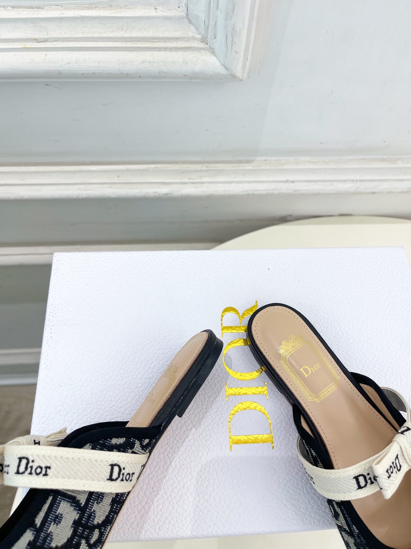 Dior |  迪奥  26𝐬𝐬 🧡💚2026春夏新品 顶级版本⚠️专柜主打新款 J'Adior 字母饰