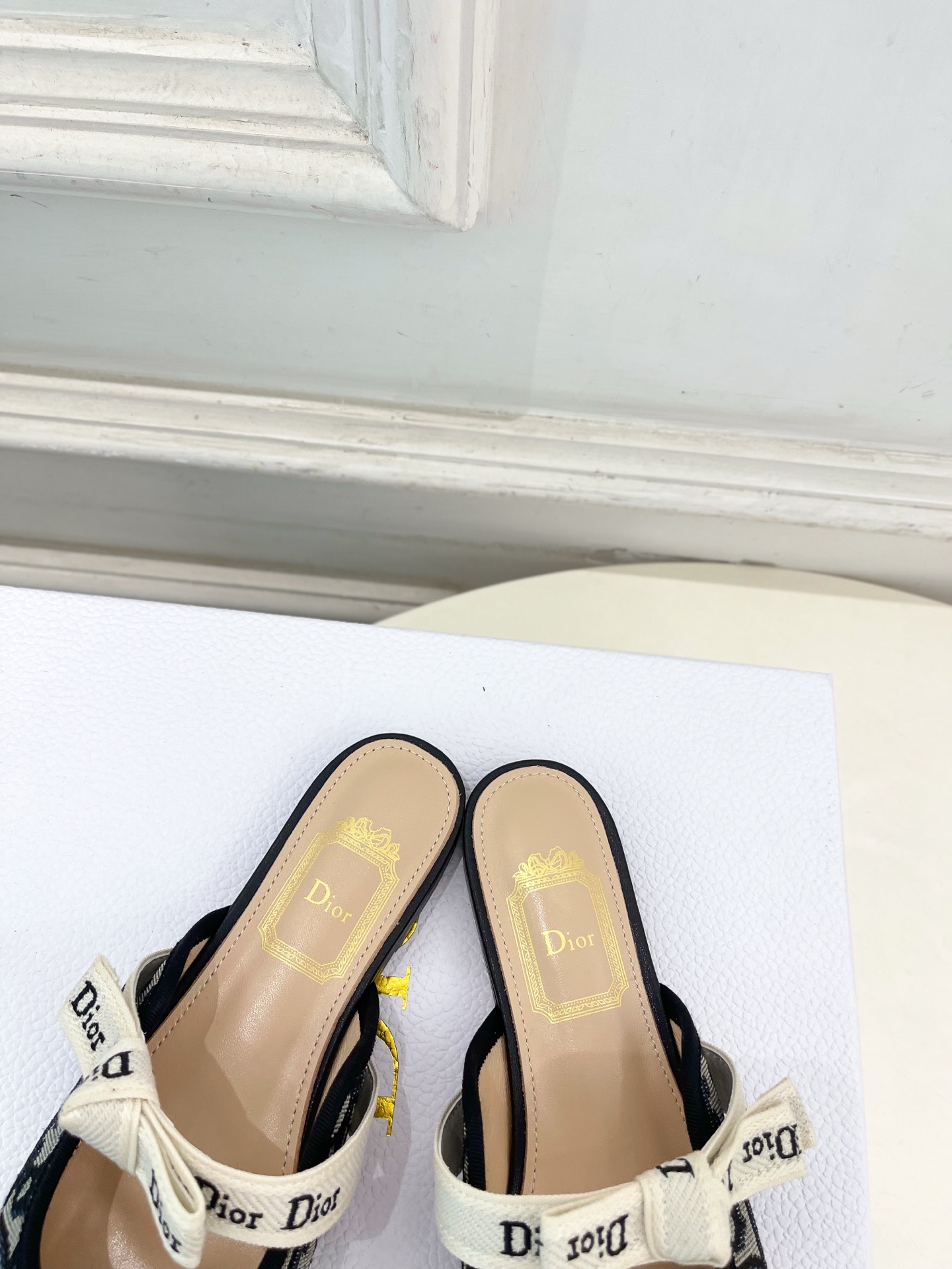 Dior |  迪奥  26𝐬𝐬 🧡💚2026春夏新品 顶级版本⚠️专柜主打新款 J'Adior 字母饰