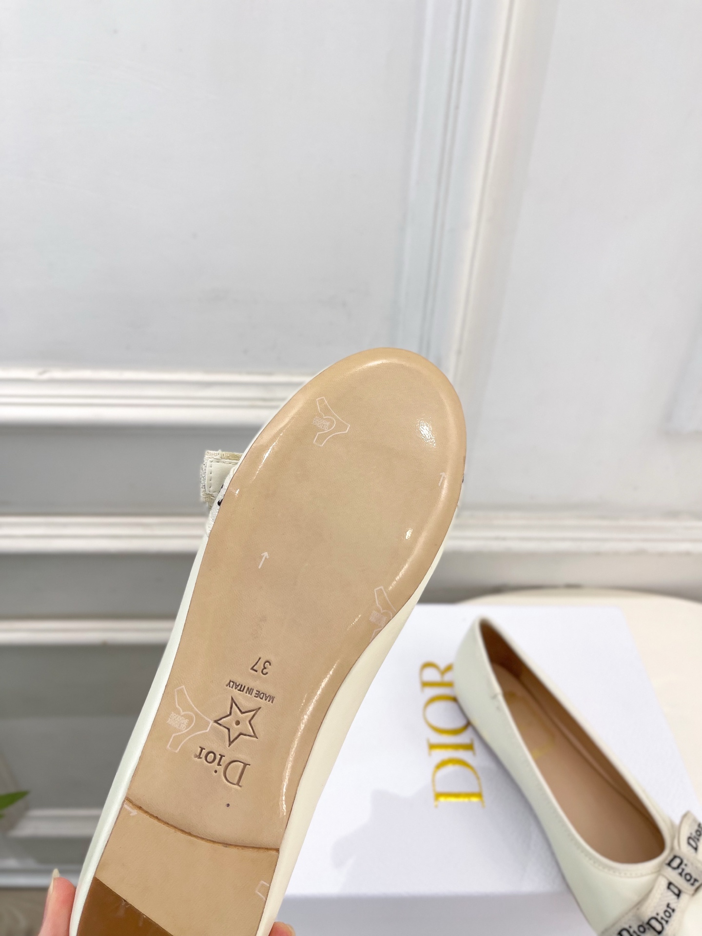 Dior |  迪奥  26𝐬𝐬 🧡💚2026春夏新品 顶级版本⚠️专柜主打新款 J'Adior 字母饰