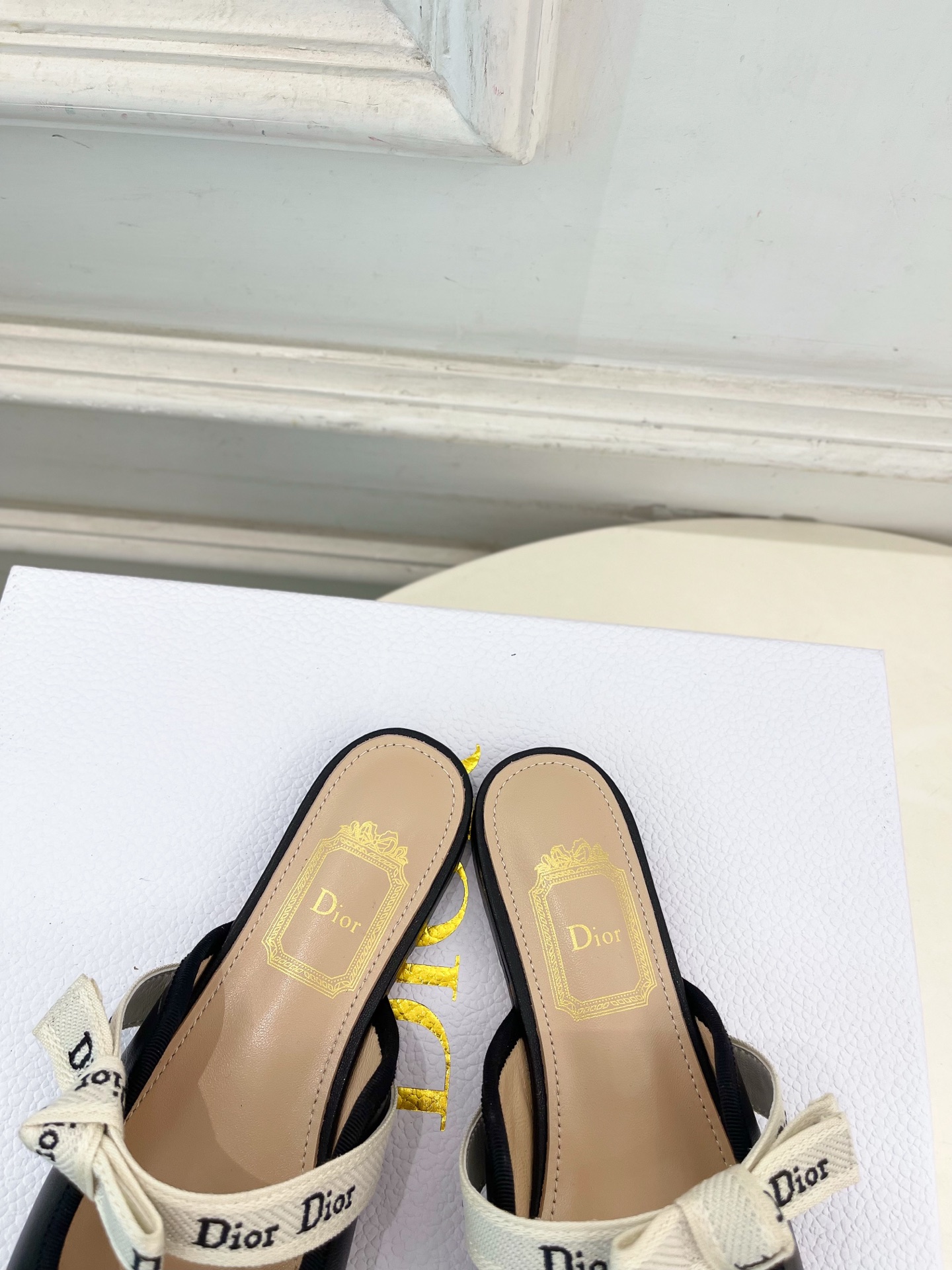 Dior |  迪奥  26𝐬𝐬 🧡💚2026春夏新品 顶级版本⚠️专柜主打新款 J'Adior 字母饰
