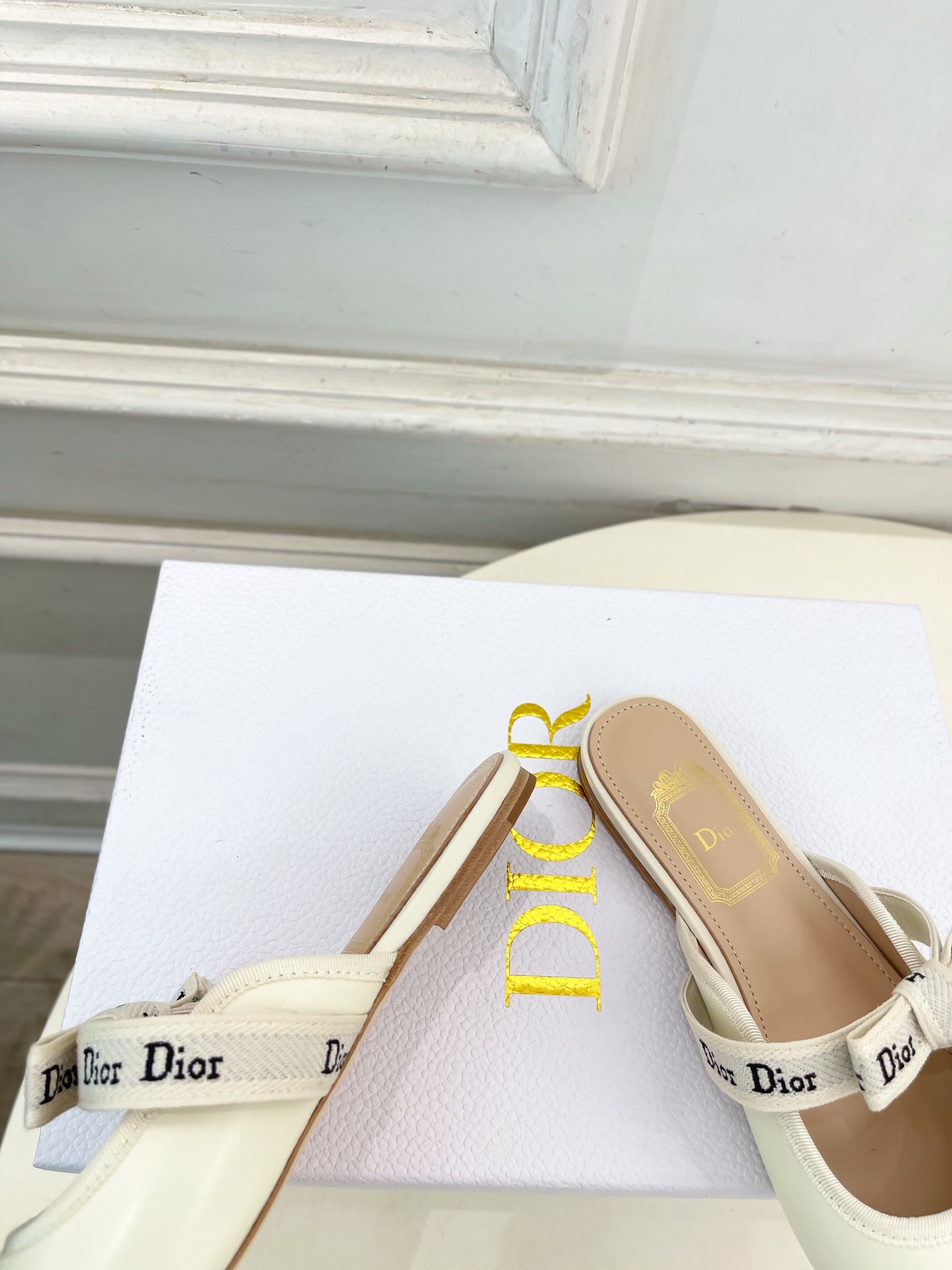 Dior |  迪奥  26𝐬𝐬 🧡💚2026春夏新品 顶级版本⚠️专柜主打新款 J'Adior 字母饰