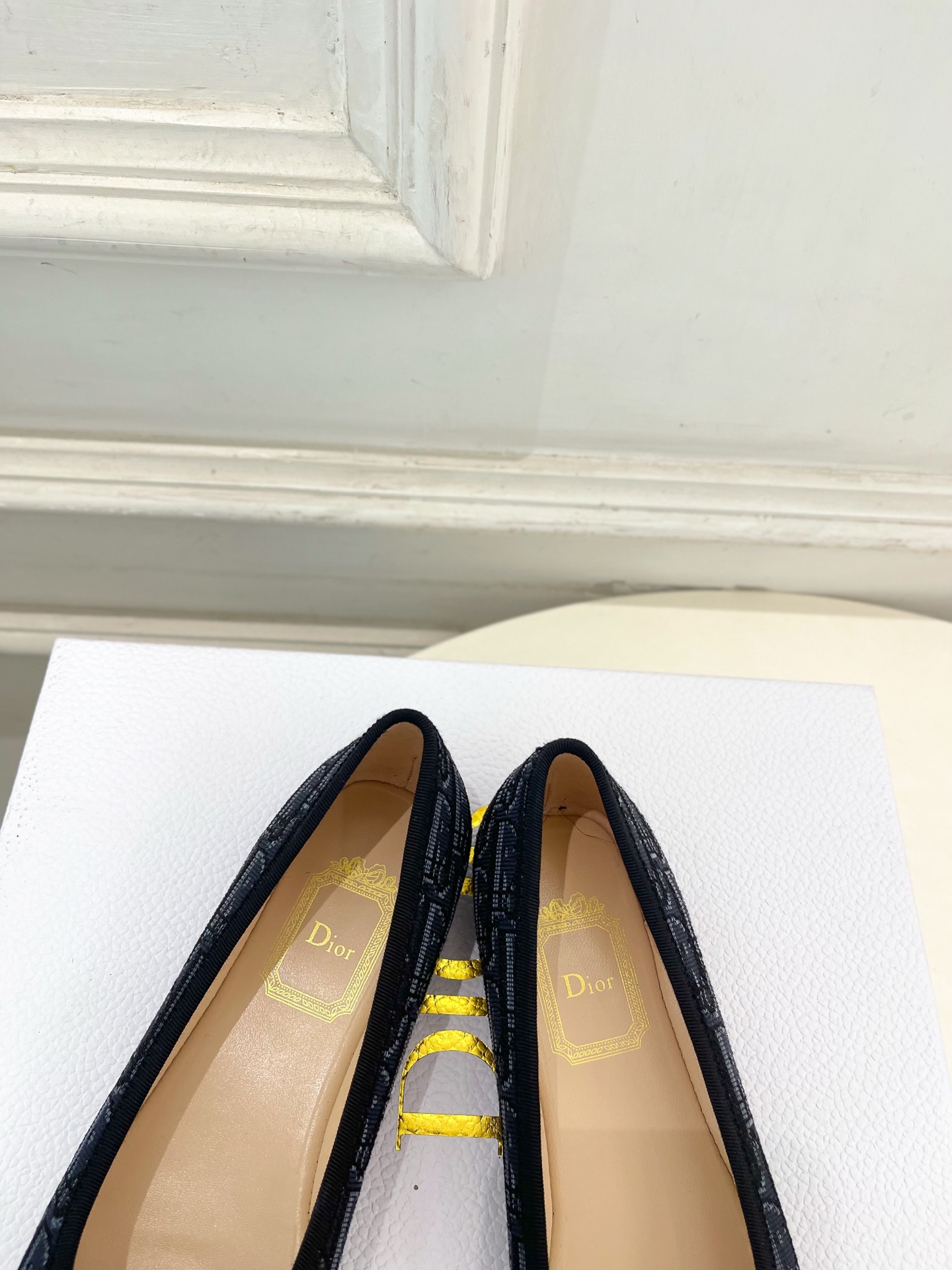 Dior |  迪奥  26𝐬𝐬 🧡💚2026春夏新品 顶级版本⚠️专柜主打新款 CD珍珠蝴蝶结圆头芭蕾