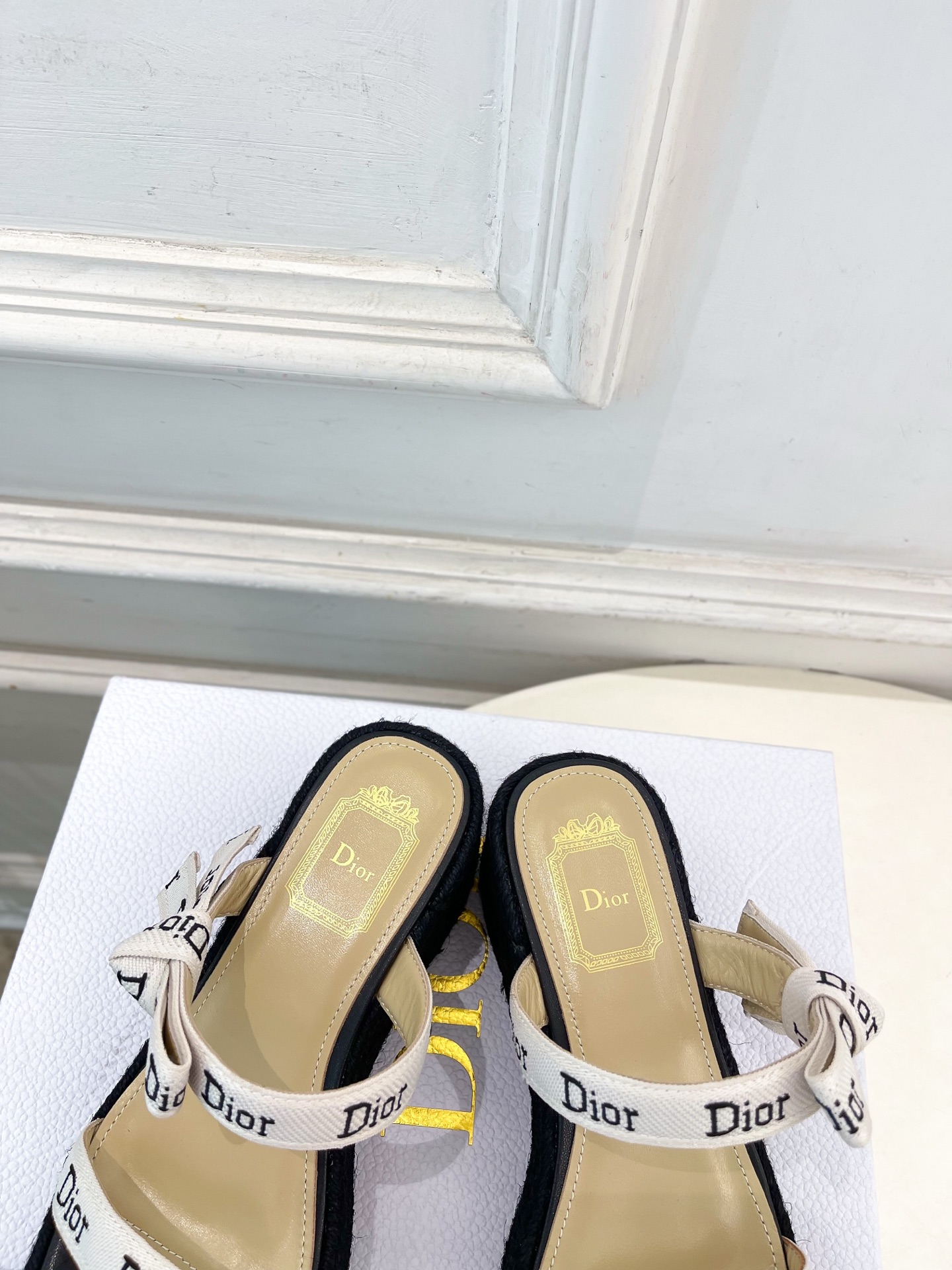 Dior |  迪奥  26𝐬𝐬 🧡💚2026春夏新品 顶级版本⚠️专柜主打新款  J'Adior字母饰