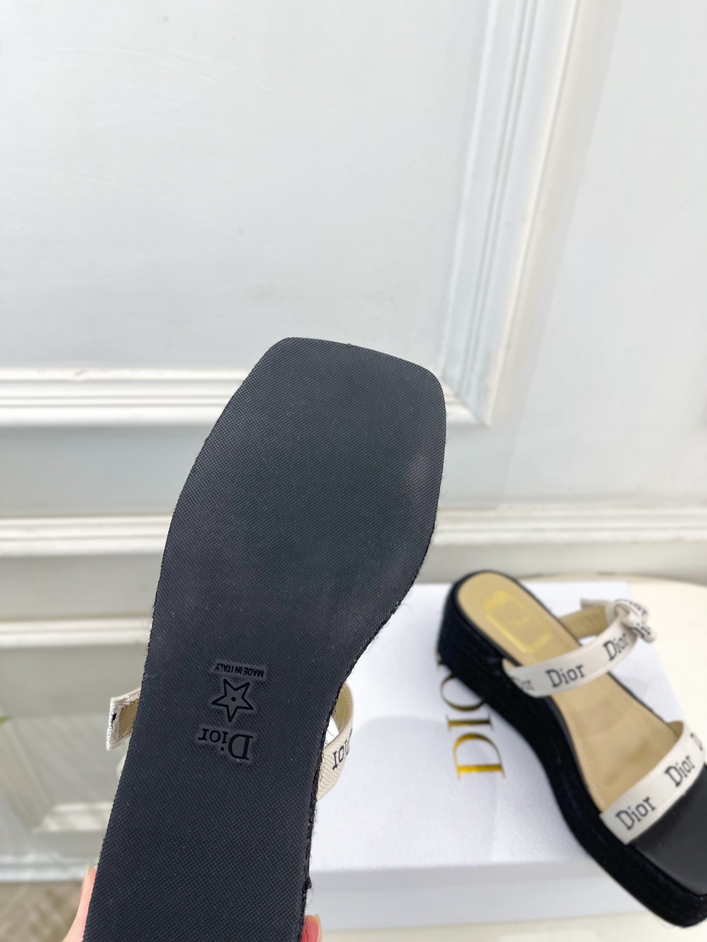Dior |  迪奥  26𝐬𝐬 🧡💚2026春夏新品 顶级版本⚠️专柜主打新款  J'Adior字母饰