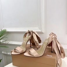 Christian Louboutin路铂廷 26ss✨ 2026春夏新品 CL彩色真丝蝴蝶结🎀高跟凉鞋 Christian Louboutin路铂廷 26ss✨ 2026春夏新品 CL彩色真丝蝴蝶结🎀高跟凉鞋