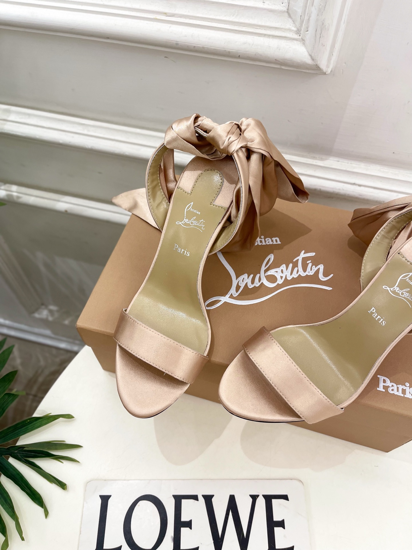 Christian Louboutin路铂廷 26ss✨ 2026春夏新品 CL彩色真丝蝴蝶结🎀高跟凉鞋 Christian Louboutin路铂廷 26ss✨ 2026春夏新品 CL彩色真丝蝴蝶结🎀高跟凉鞋