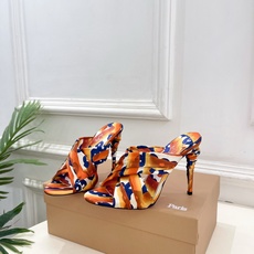 Christian Louboutin路铂廷 26ss✨ 2026春夏新品 CL彩色真丝褶皱交叉带高跟拖 Christian Louboutin路铂廷 26ss✨ 2026春夏新品 CL彩色真丝褶皱交叉带高跟拖