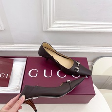 Gucci | 古驰 26𝐬𝐬 ⭐️ G家 主打系列终于面世,狠货值得期待!原有的经典 创造新设计 Gucci | 古驰 26𝐬𝐬 ⭐️ G家 主打系列终于面世,狠货值得期待!原有的经典 创造新设计