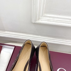 Gucci | 古驰 26𝐬𝐬 ⭐️ G家 主打系列终于面世,狠货值得期待!原有的经典 创造新设计 Gucci | 古驰 26𝐬𝐬 ⭐️ G家 主打系列终于面世,狠货值得期待!原有的经典 创造新设计