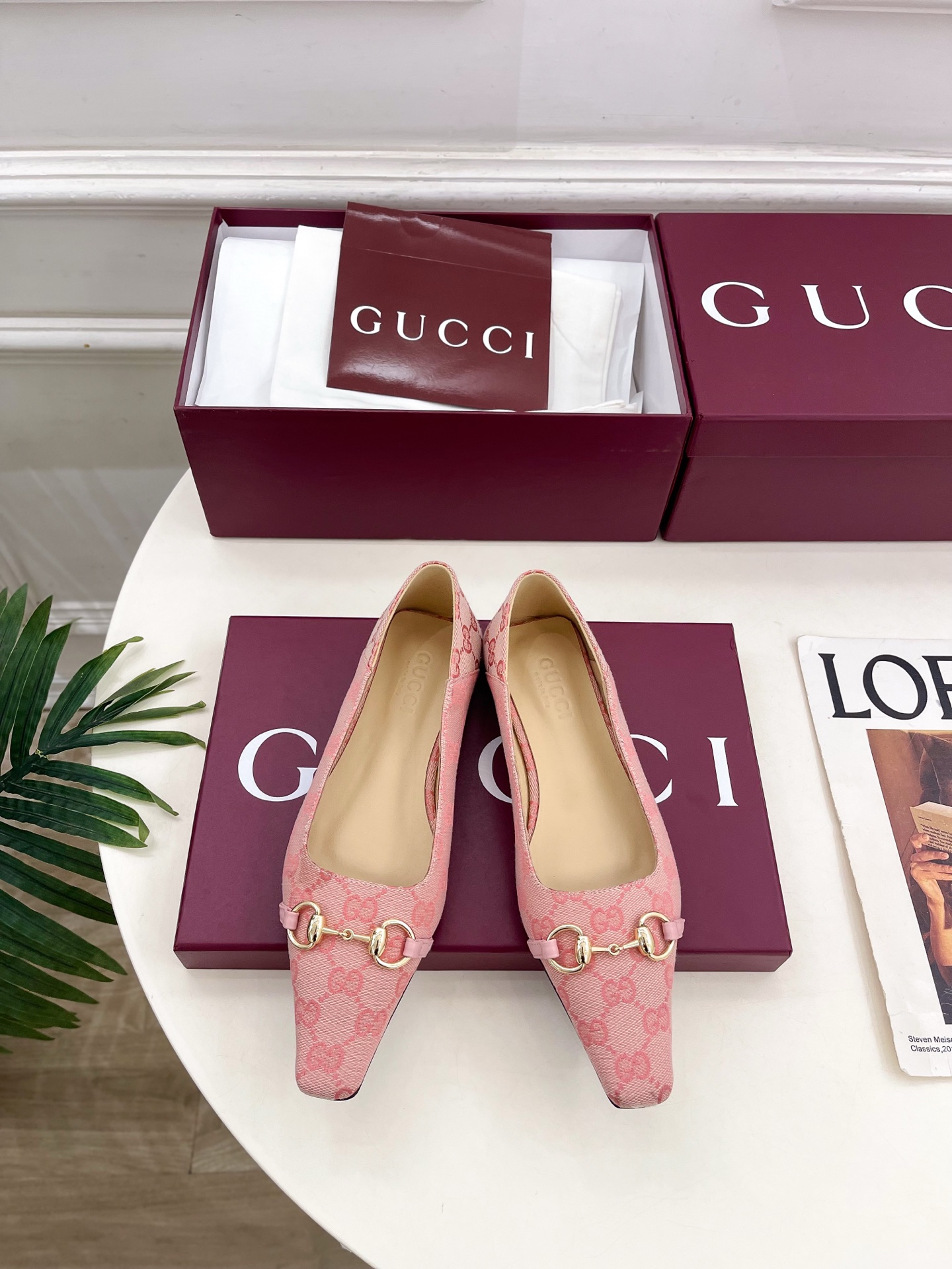 Gucci |  古驰  26𝐬𝐬 ⭐️ G家 主打系列终于面世，狠货值得期待！原有的经典 创造新设计 