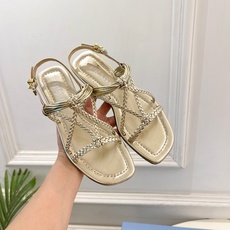 PRADA 普拉达 26𝐬𝐬 🌈2026春夏新品 专柜走秀款复古编织罗马平底凉鞋 系列〰鞋面:原版高定 PRADA 普拉达 26𝐬𝐬 🌈2026春夏新品 专柜走秀款复古编织罗马平底凉鞋 系列〰鞋面:原版高定