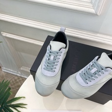 Jil Sander(吉尔·桑达)2026 春夏新品 JD极简真丝绸缎德训休闲鞋————————JS作为 Jil Sander(吉尔·桑达)2026 春夏新品 JD极简真丝绸缎德训休闲鞋————————JS作为