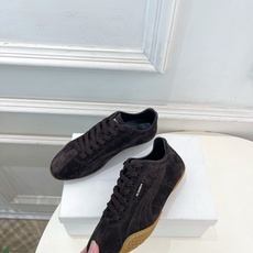 Jil Sander(吉尔·桑达)2026 春夏新品 JD x PUMA联名款阿甘休闲运动鞋—————— Jil Sander(吉尔·桑达)2026 春夏新品 JD x PUMA联名款阿甘休闲运动鞋——————