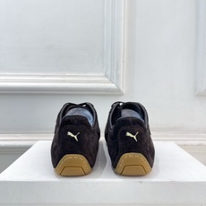 Jil Sander(吉尔·桑达)2026 春夏新品 JD x PUMA联名款阿甘休闲运动鞋—————— Jil Sander(吉尔·桑达)2026 春夏新品 JD x PUMA联名款阿甘休闲运动鞋——————